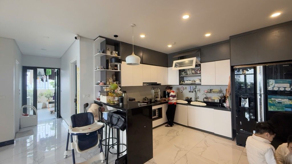 Bán nhà Nguỵ Như Kon Tum - diện tích 165m2 23 tầng - Lô góc 3 thoáng - giá 18,3 tỷ