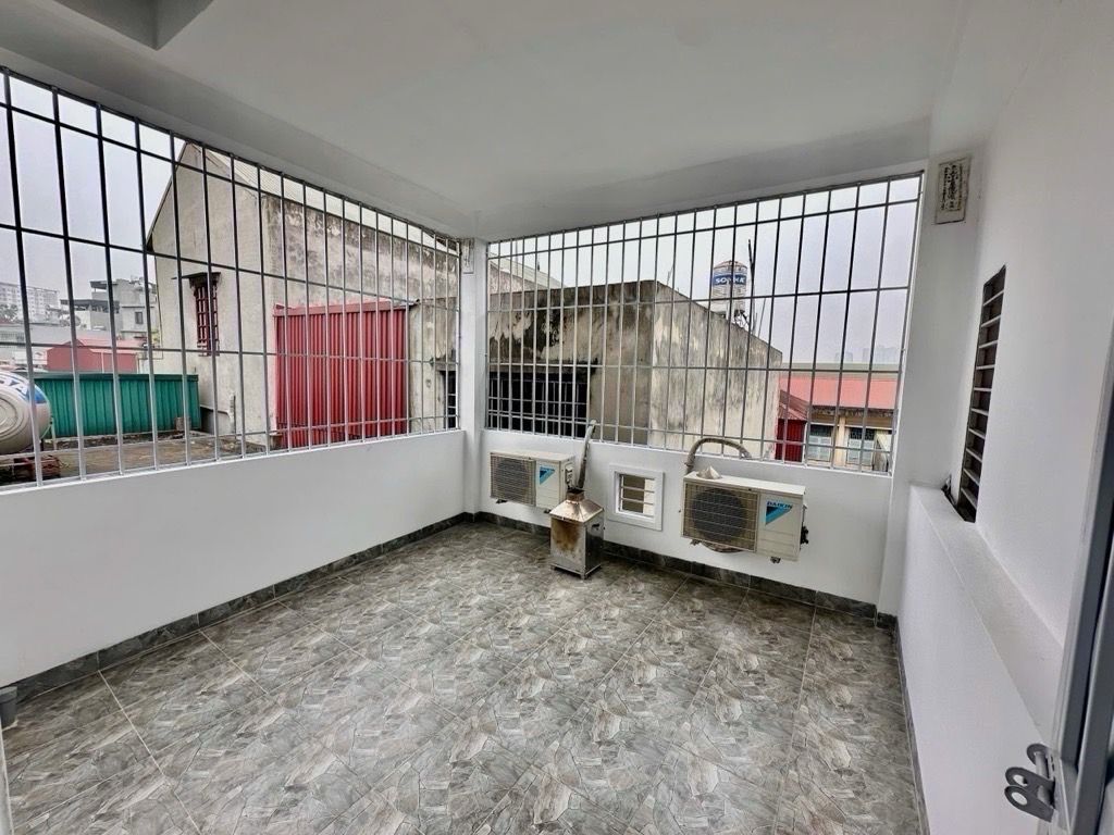 Bán nhà Phan Đình Giót - diện tích 37.8m2 5 tầng - Ô tô tránh - giá 11,7 tỷ