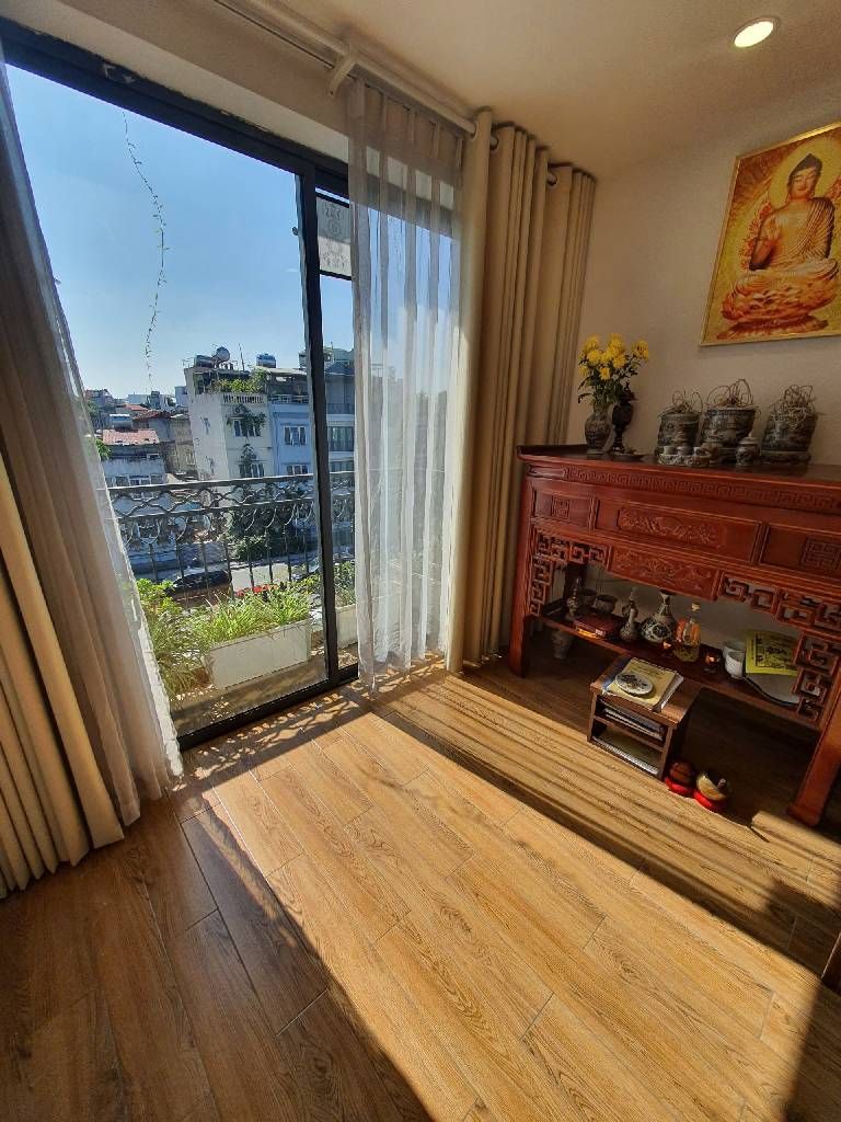 Bán nhà Nguyễn Khoái - diện tích 30.5m2 5 tầng - Mặt phố, Gara oto, vừa ở vừa kinh doanh - giá 11,6 tỷ