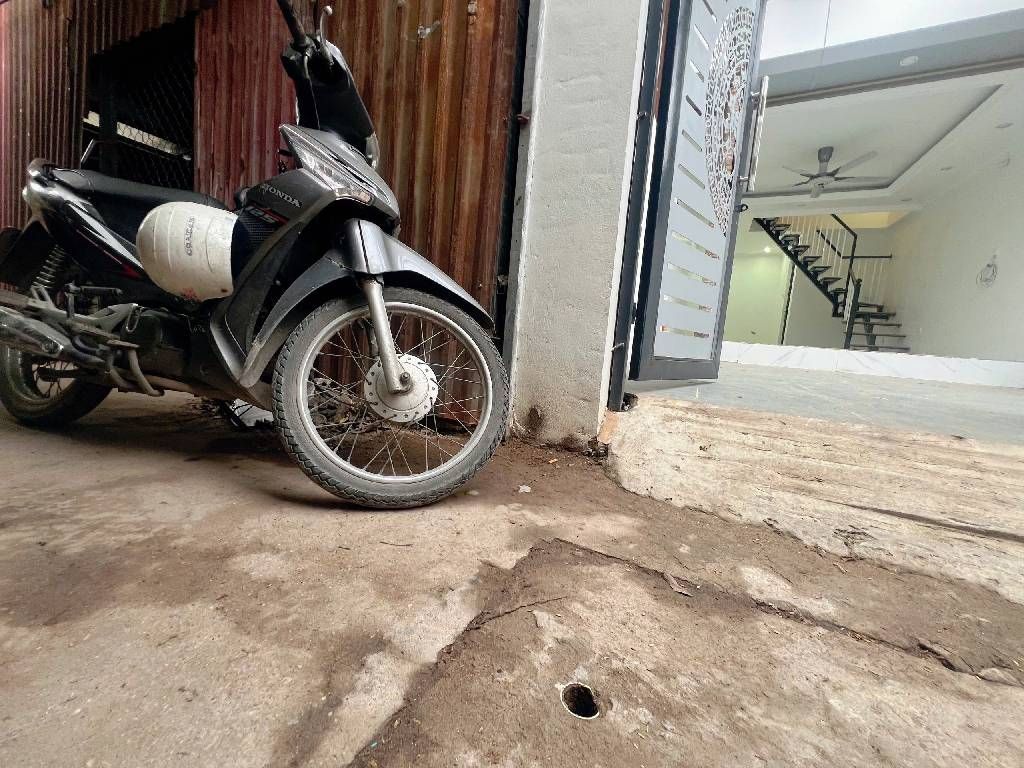 Bán nhà Vĩnh Hưng - diện tích 41.8m2 2 tầng - Nhà đẹp mới tinh - giá 2,38 tỷ