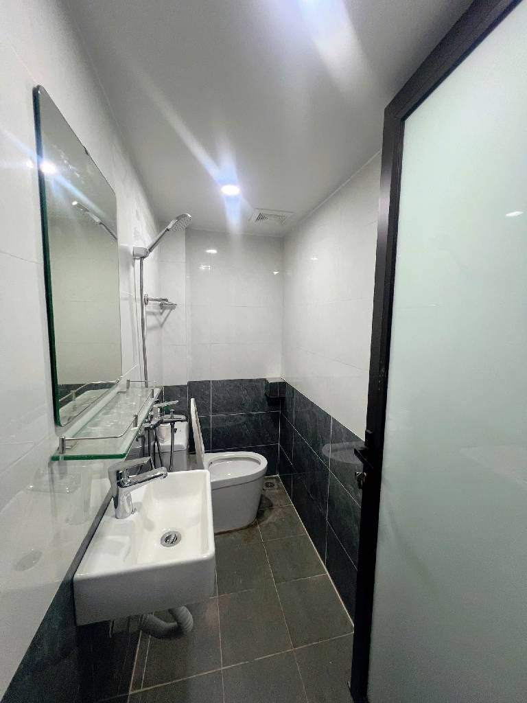 Bán nhà Vĩnh Hưng - diện tích 41.8m2 2 tầng - Nhà đẹp mới tinh - giá 2,38 tỷ