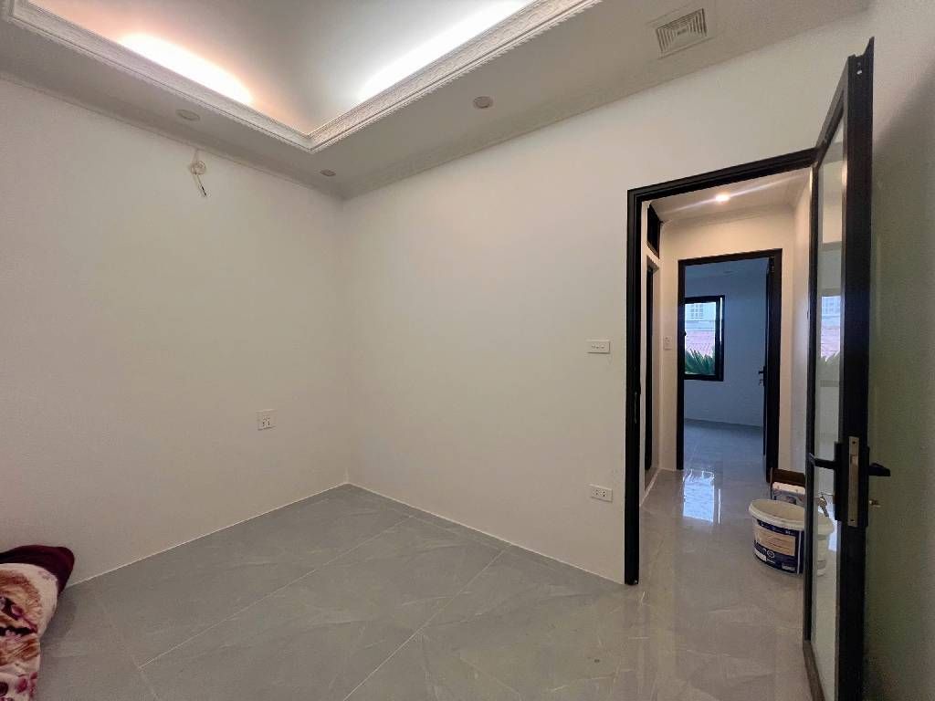 Bán nhà Vĩnh Hưng - diện tích 41.8m2 2 tầng - Nhà đẹp mới tinh - giá 2,38 tỷ