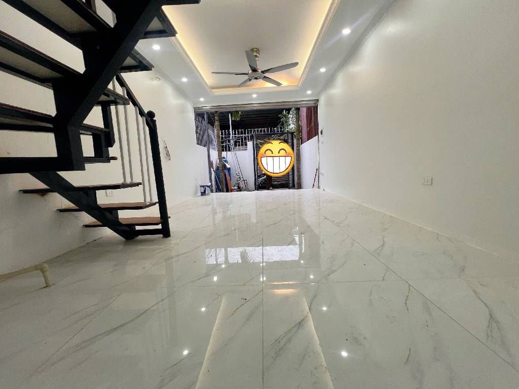 Bán nhà Vĩnh Hưng - diện tích 41.8m2 2 tầng - Nhà đẹp mới tinh - giá 2,38 tỷ