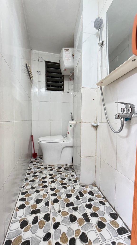 Bán nhà Tân Mai - diện tích 15m2 6 tầng - Ngõ thông phân lô - giá 3,15 tỷ