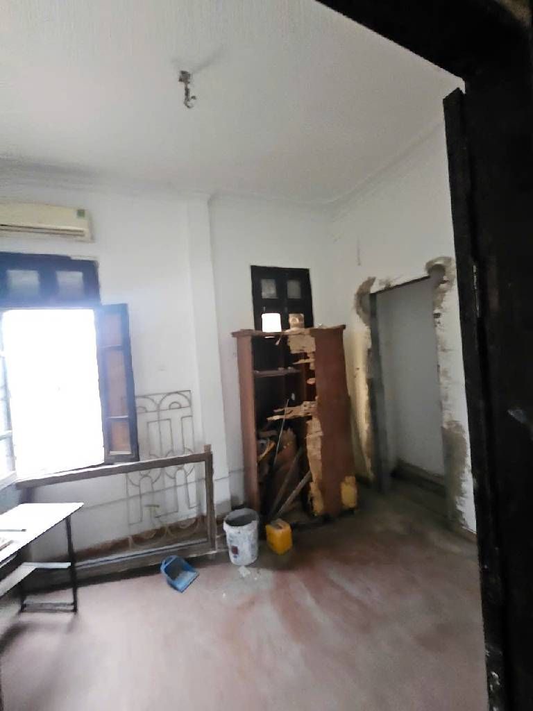 Bán nhà Đông Thiên - diện tích 52.8m2 5 tầng - Mặt tiền to - giá 9,8 tỷ