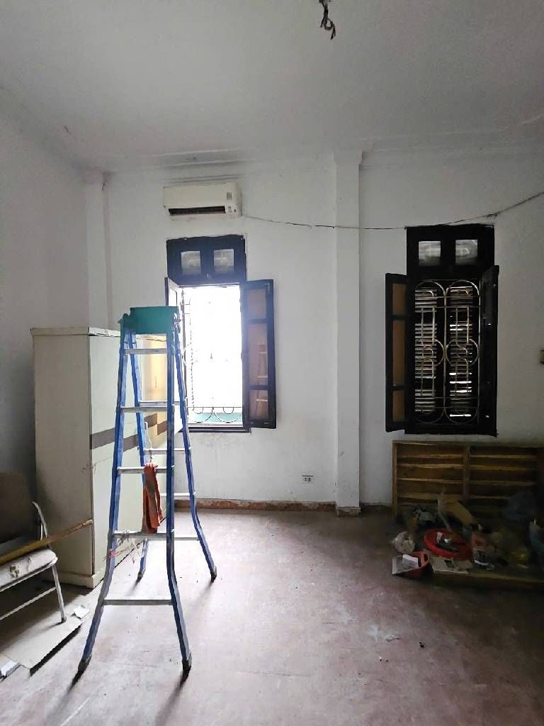 Bán nhà Đông Thiên - diện tích 52.8m2 5 tầng - Mặt tiền to - giá 9,8 tỷ