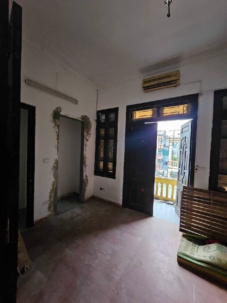 Bán nhà Đông Thiên - diện tích 52.8m2 5 tầng - Mặt tiền to - giá 9,8 tỷ