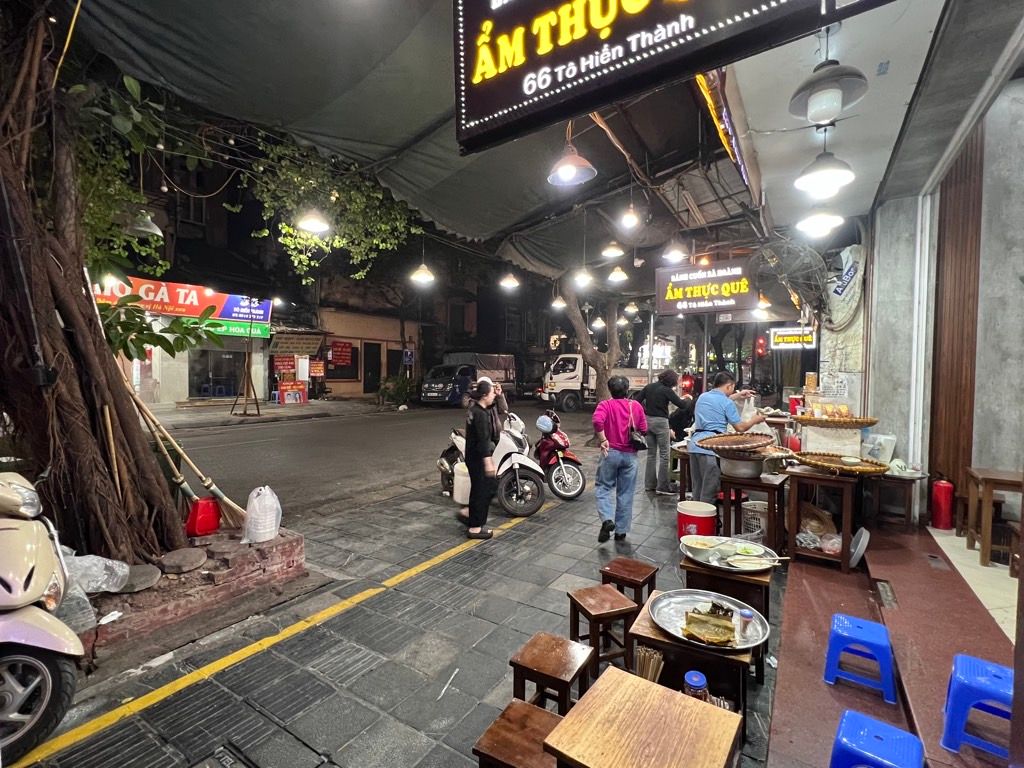 Bán nhà Tô Hiến Thành - diện tích 32m2 3 tầng - Nhà cách mặt phố khoảng 8m - giá 11,9 tỷ