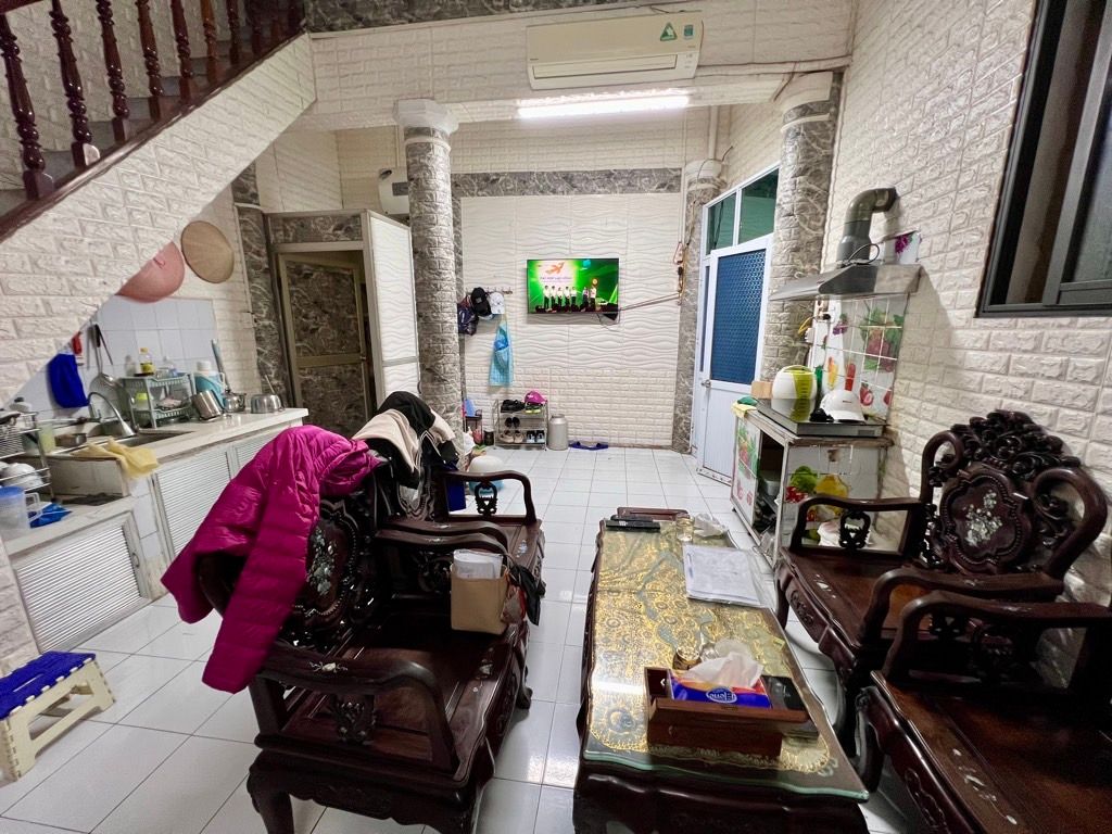 Bán nhà Tô Hiến Thành - diện tích 32m2 3 tầng - Nhà cách mặt phố khoảng 8m - giá 11,9 tỷ