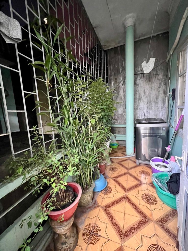 Bán nhà Tô Hiến Thành - diện tích 32m2 3 tầng - Nhà cách mặt phố khoảng 8m - giá 11,9 tỷ