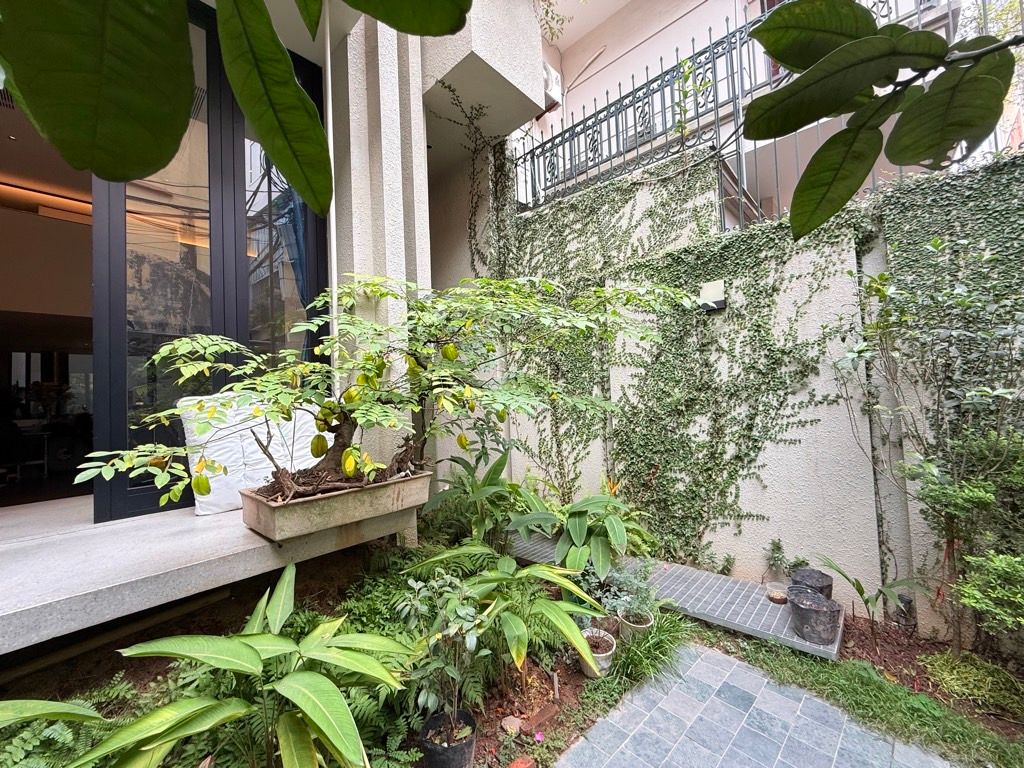 Bán nhà Nguyễn An Ninh - diện tích 77m2 4 tầng - Ô tô qua nhà - giá 24 tỷ