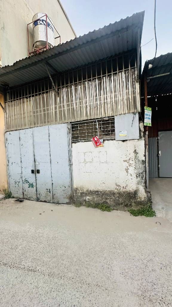 Bán nhà Tân Mai - diện tích 50.3m2 2 tầng - ô tô tránh - giá 3,8 tỷ