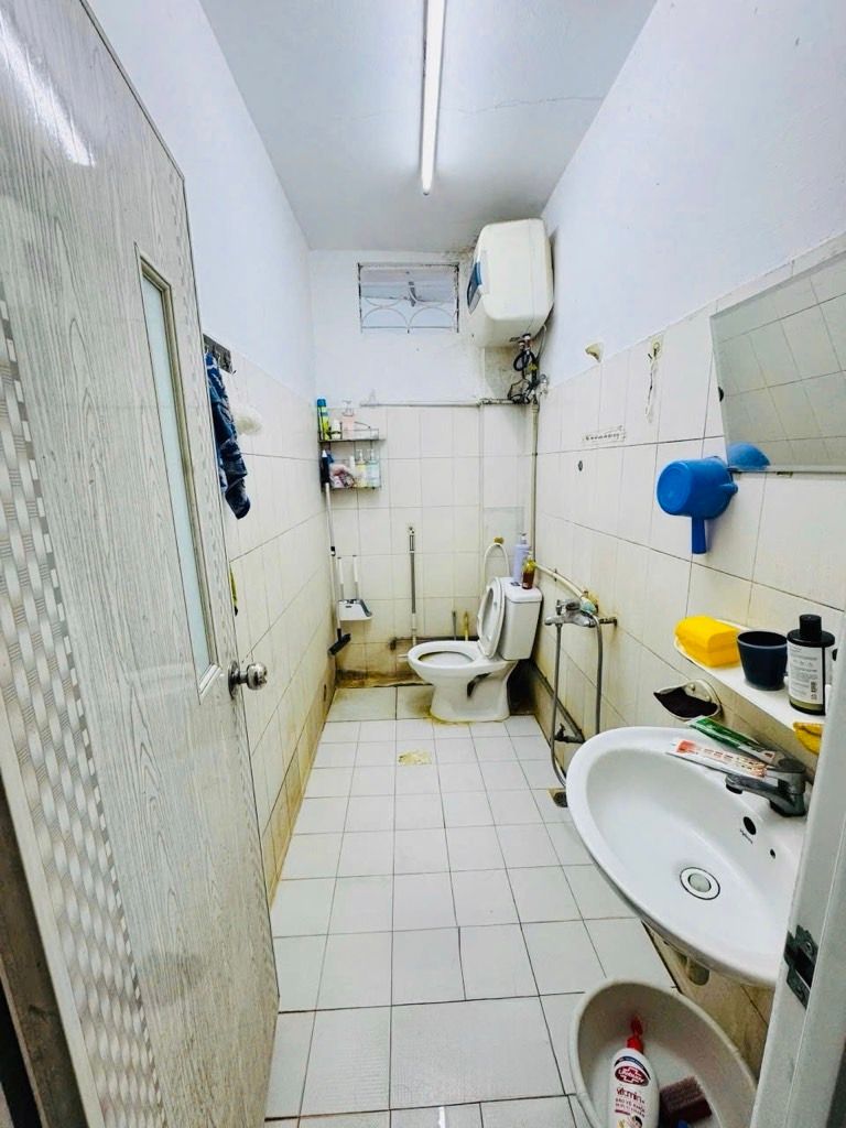 Bán nhà Minh Khai - diện tích 97m2 3 tầng - Lô góc, gần ô tô - giá 17,9 tỷ