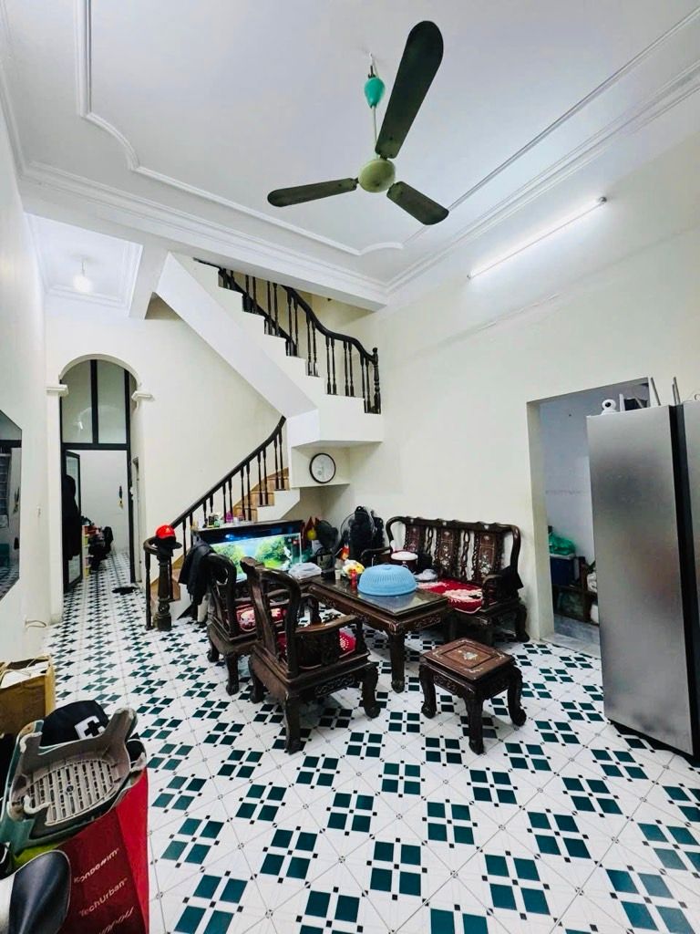 Bán nhà Minh Khai - diện tích 97m2 3 tầng - Lô góc, gần ô tô - giá 17,9 tỷ