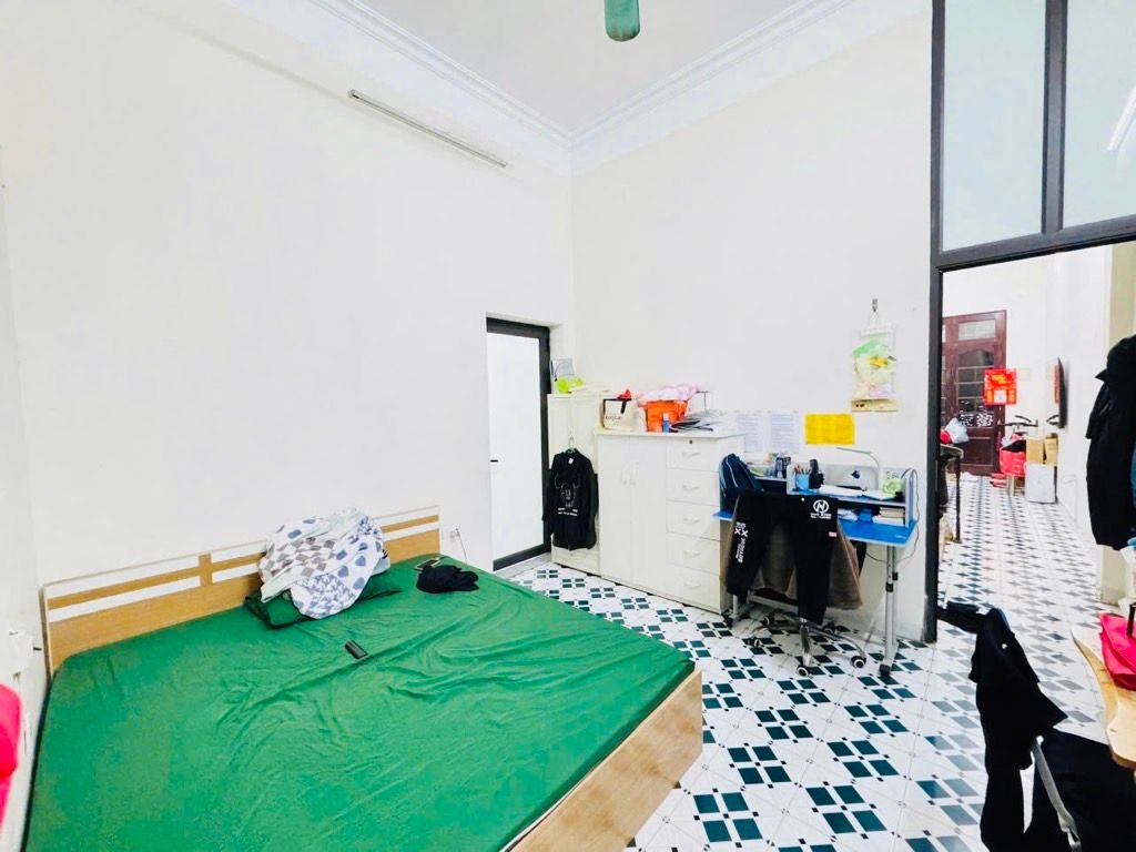 Bán nhà Minh Khai - diện tích 97m2 3 tầng - Lô góc, gần ô tô - giá 17,9 tỷ