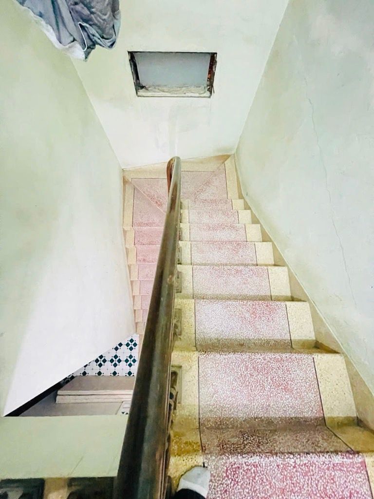 Bán nhà Minh Khai - diện tích 97m2 3 tầng - Lô góc, gần ô tô - giá 17,9 tỷ