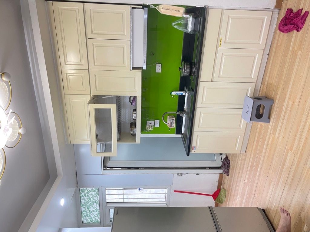 Bán nhà Hoàng Đạo Thành - diện tích 46m2 1 tầng - Sổ đỏ cả toà nhà - giá 2,45 tỷ