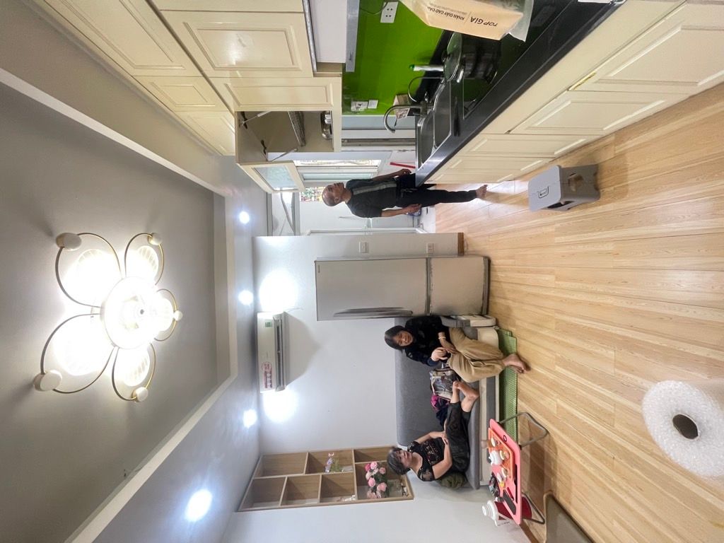 Bán nhà Hoàng Đạo Thành - diện tích 46m2 1 tầng - Sổ đỏ cả toà nhà - giá 2,45 tỷ