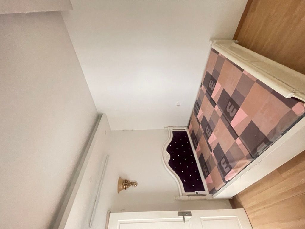 Bán nhà Hoàng Đạo Thành - diện tích 46m2 1 tầng - Sổ đỏ cả toà nhà - giá 2,45 tỷ