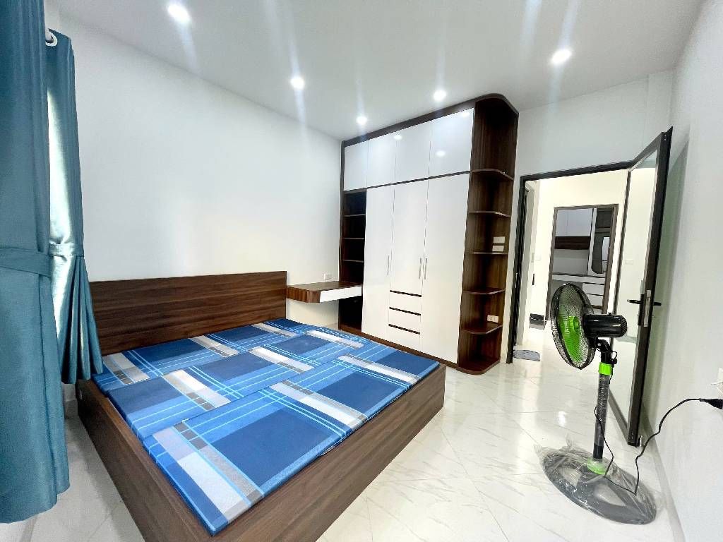 Bán nhà Vĩnh Hưng - diện tích 35m2 2 tầng - Ô TÔ ĐỖ CỬA - giá 2,99 tỷ