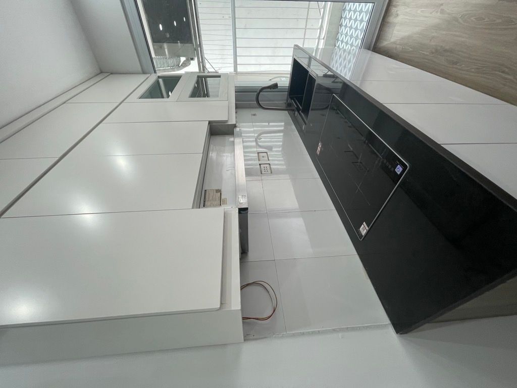 Bán nhà Hồ Linh Đàm - diện tích 39,3m2 4 tầng - Ô tô đỗ sảnh - giá 4,25 tỷ