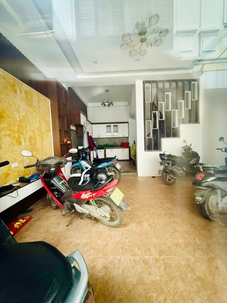 Bán nhà Nam Dư - diện tích 50m2 4 tầng - Lô góc hiếm - giá 6 tỷ