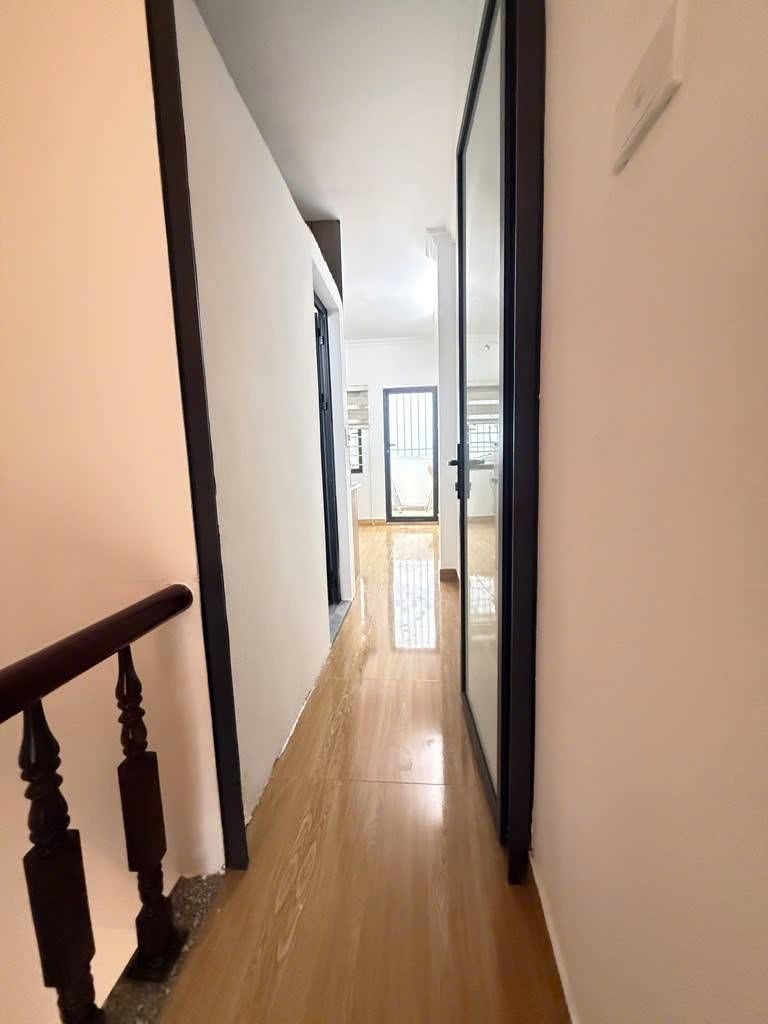 Bán nhà Hòa Bình - diện tích 31m2 6 tầng - Dân xây, full nội thất - giá 8,95 tỷ