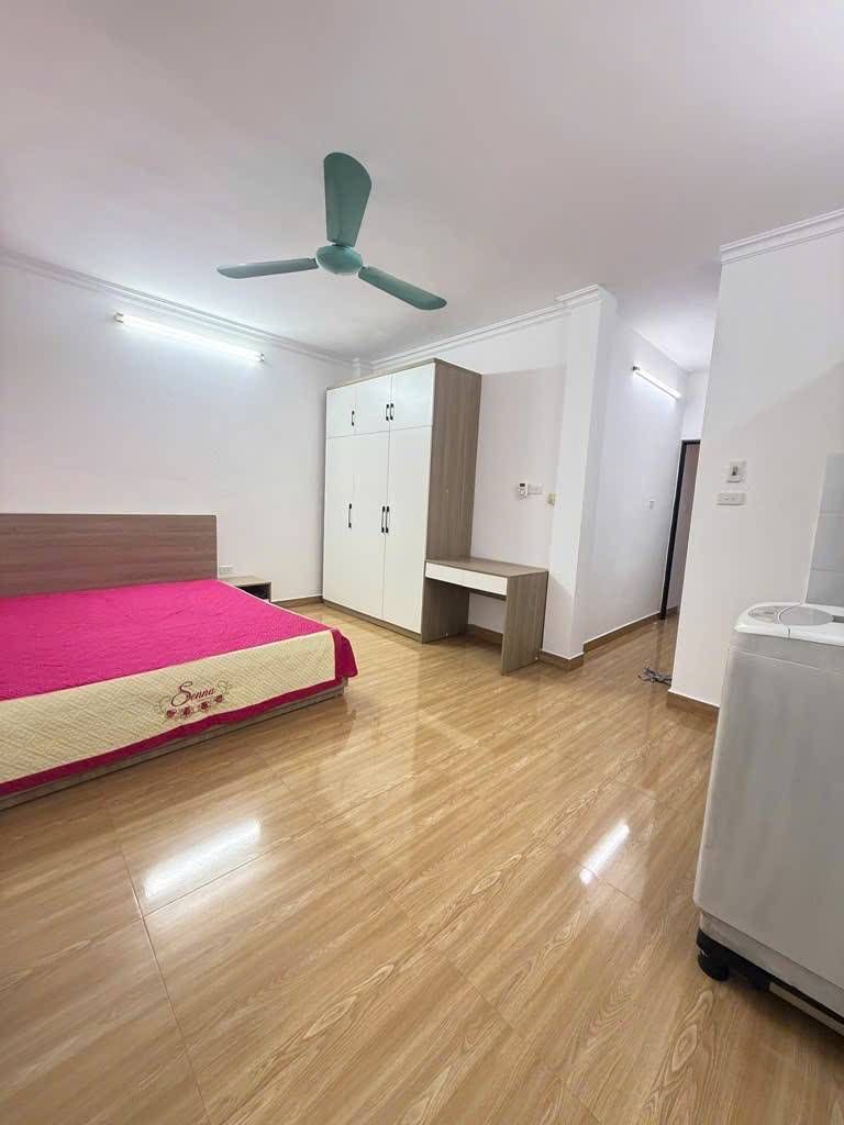 Bán nhà Hòa Bình - diện tích 31m2 6 tầng - Dân xây, full nội thất - giá 8,95 tỷ