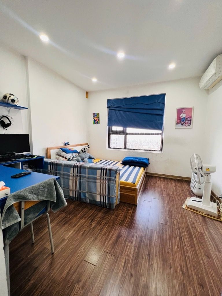 Bán nhà Lĩnh Nam - diện tích 76m2 23 tầng - Lô góc tầng cao - giá 6,8 tỷ