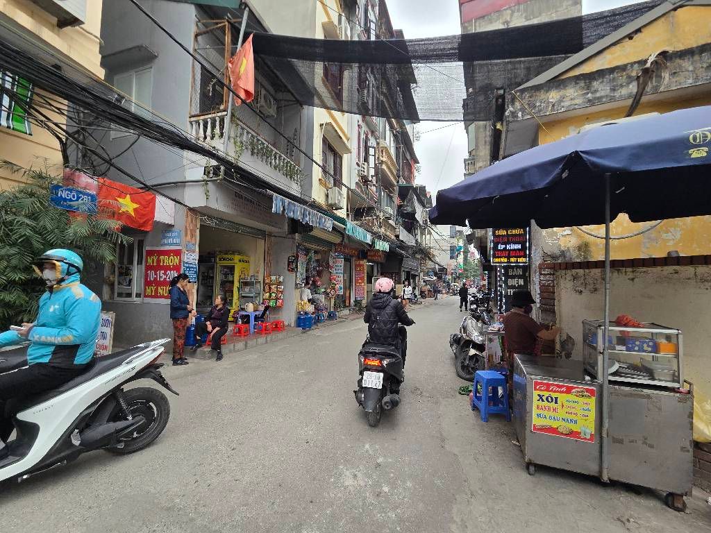 Bán nhà Vũ Hữu - diện tích 34m2 3 tầng - Mặt phố, lô góc - giá 5,1 tỷ