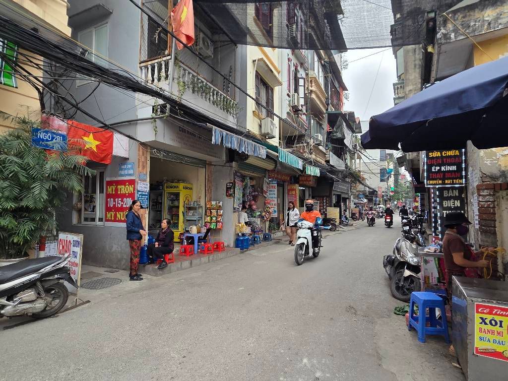 Bán nhà Vũ Hữu - diện tích 34m2 3 tầng - Mặt phố, lô góc - giá 5,1 tỷ