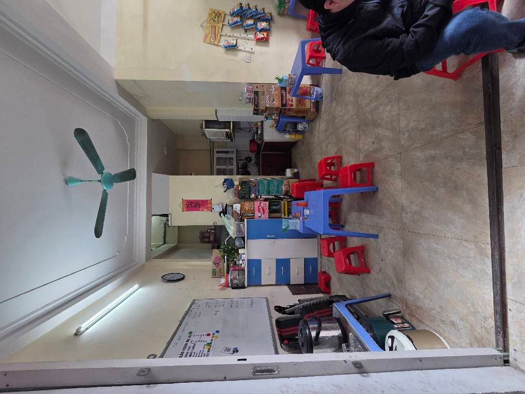 Bán nhà Vũ Hữu - diện tích 34m2 3 tầng - Mặt phố, lô góc - giá 5,1 tỷ