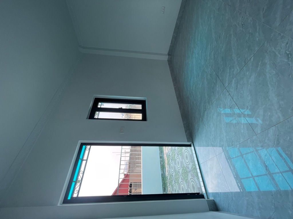 Bán nhà Nguyễn Khoái - diện tích 30m2 5 tầng - Ngõ 3 gác vào tận cửa - giá 6,98 tỷ