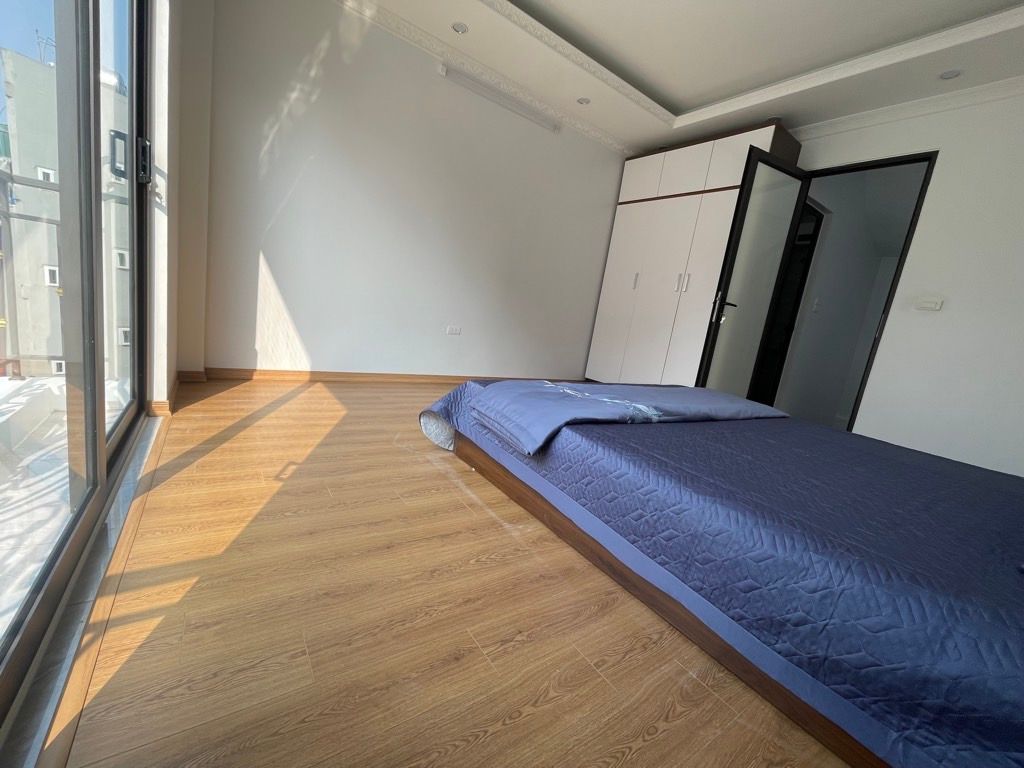 Bán nhà Nguyễn Khoái - diện tích 30m2 5 tầng - Ngõ 3 gác vào tận cửa - giá 6,98 tỷ