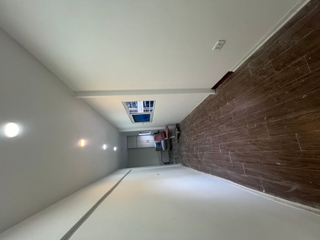 Bán nhà Giải phóng - diện tích 61,8m2 4 tầng - ô tô đỗ chân cầu thang - giá 6,15 tỷ