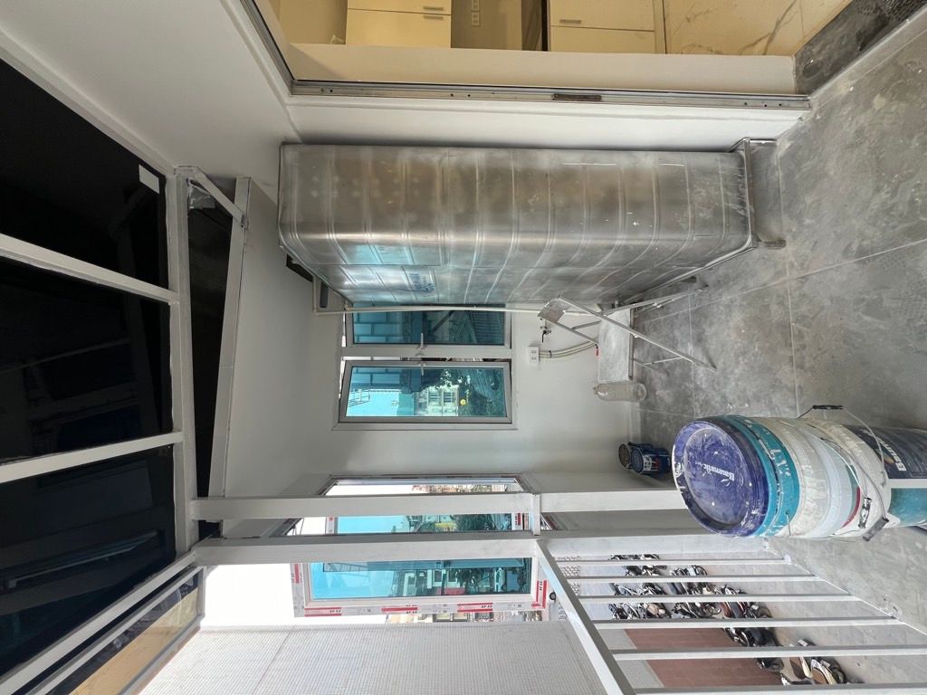 Bán nhà Giải phóng - diện tích 61,8m2 4 tầng - ô tô đỗ chân cầu thang - giá 6,15 tỷ