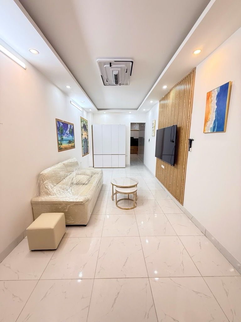 Bán nhà Ngõ Hoà Bình - diện tích 45.5m2 3 tầng - Nhà mới full nội thất - giá 8,8 tỷ