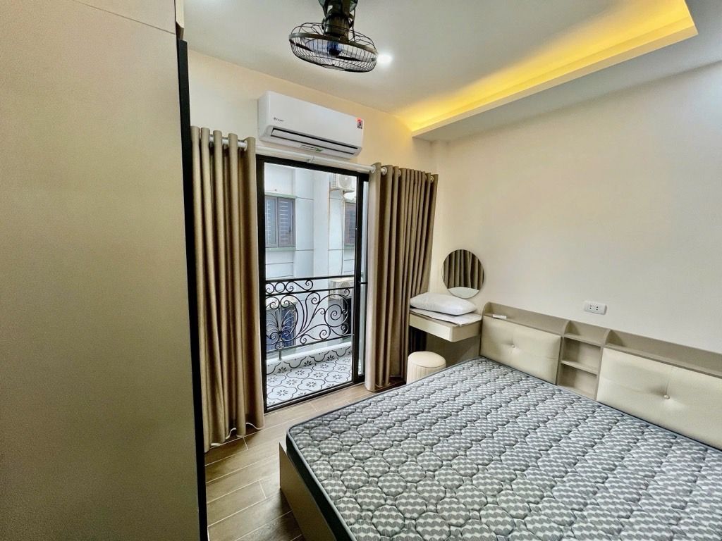 Bán nhà Dương Văn Bé - diện tích 61m2 6 tầng - Cực hiếm - giá 16,0 tỷ