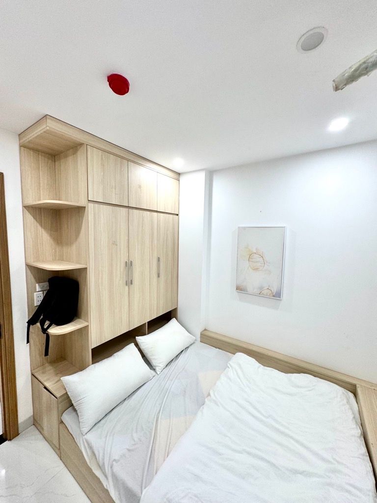 Bán nhà Ngõ Hoàng An - diện tích 50m2 3 tầng - Căn hộ mới, nội thất đẹp - giá 2,5 tỷ