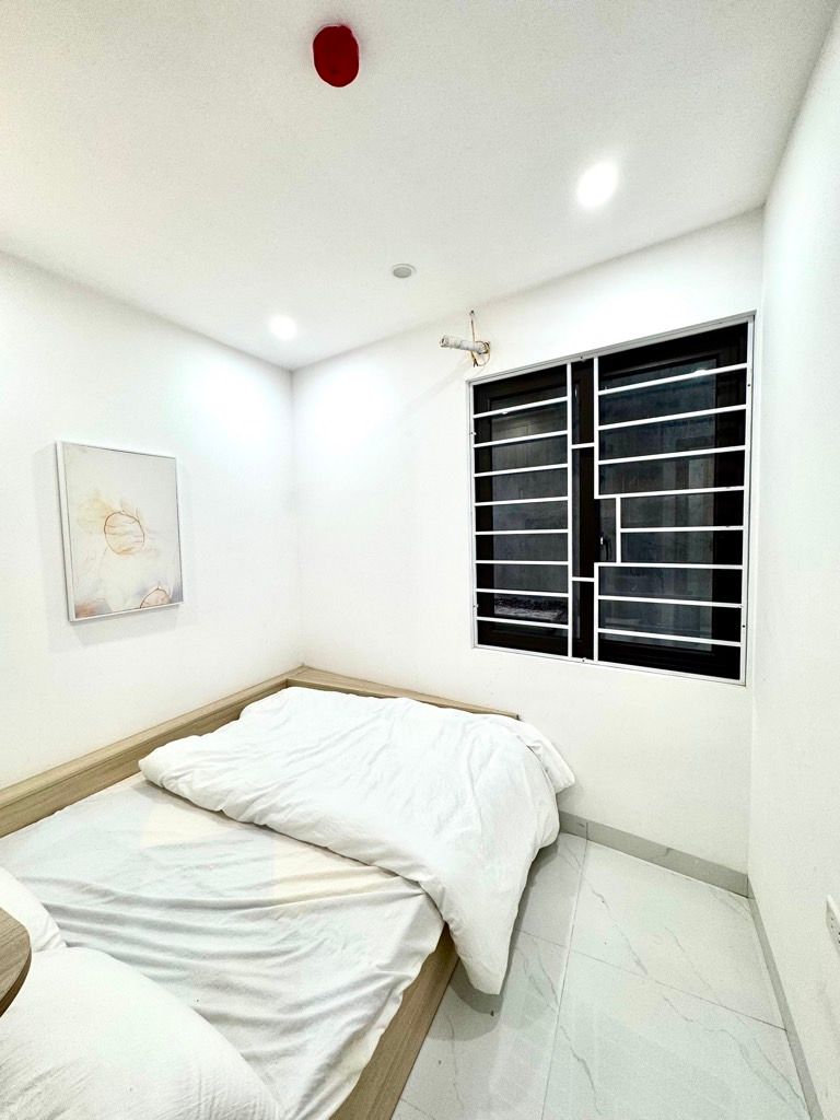 Bán nhà Ngõ Hoàng An - diện tích 50m2 3 tầng - Căn hộ mới, nội thất đẹp - giá 2,5 tỷ