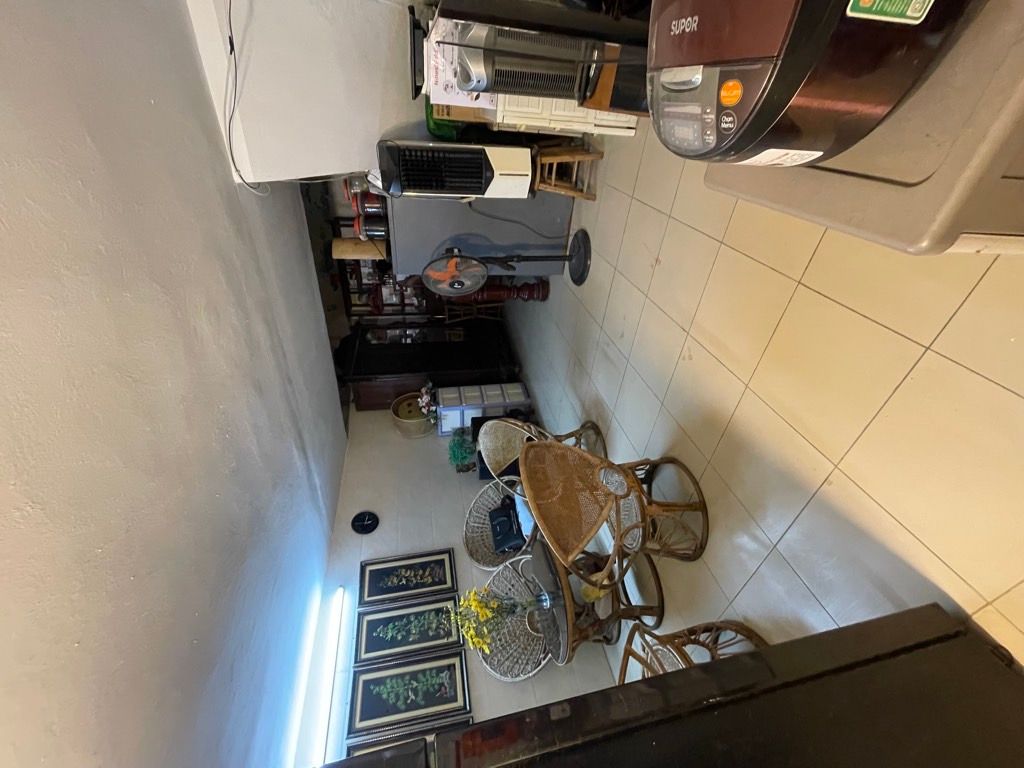 Bán nhà Định Công Thượng - diện tích 36m2 2 tầng - Căn nhà cấp 4 nhỏ xinh - giá 1,75 tỷ