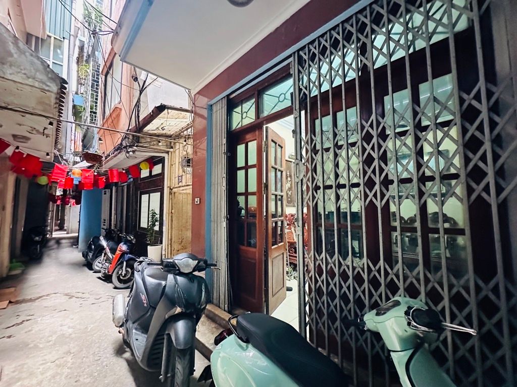 Bán nhà Lương Sử A - diện tích 35,8m2 4 tầng - Lô góc - giá 8 tỷ