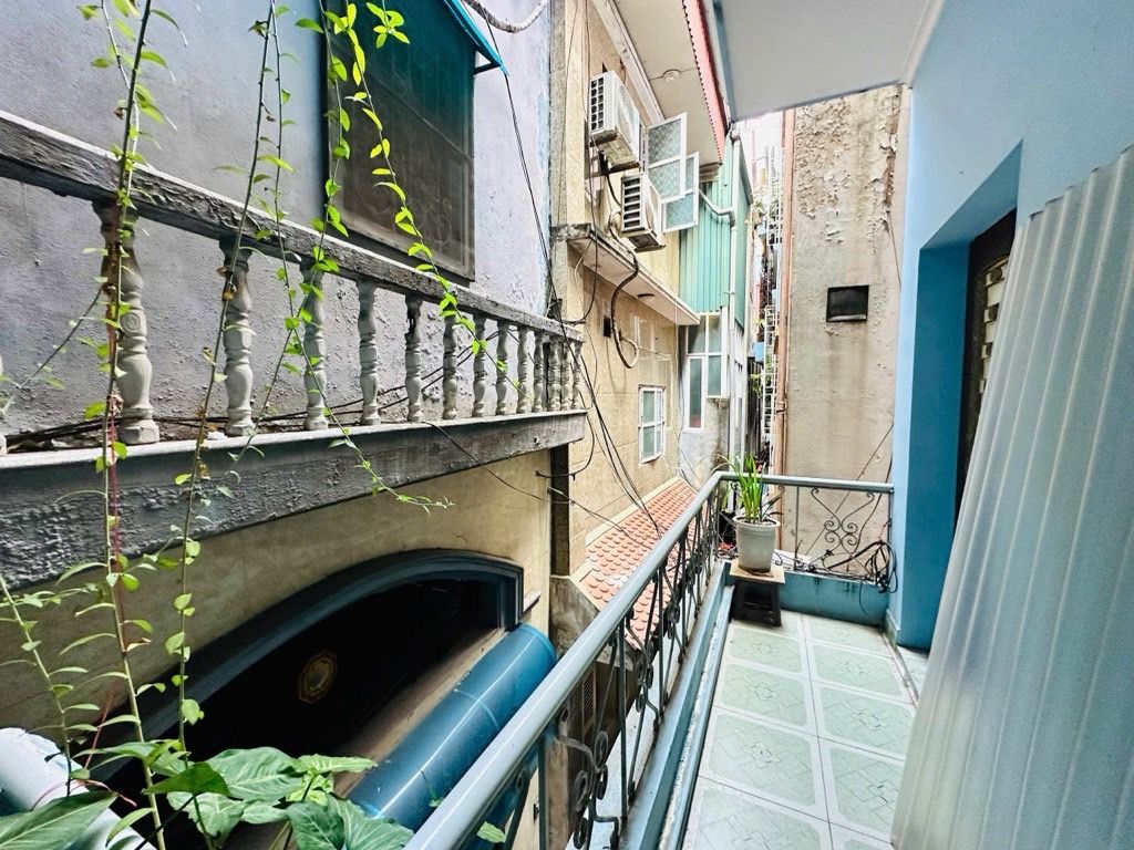 Bán nhà Lương Sử A - diện tích 35,8m2 4 tầng - Lô góc - giá 8 tỷ