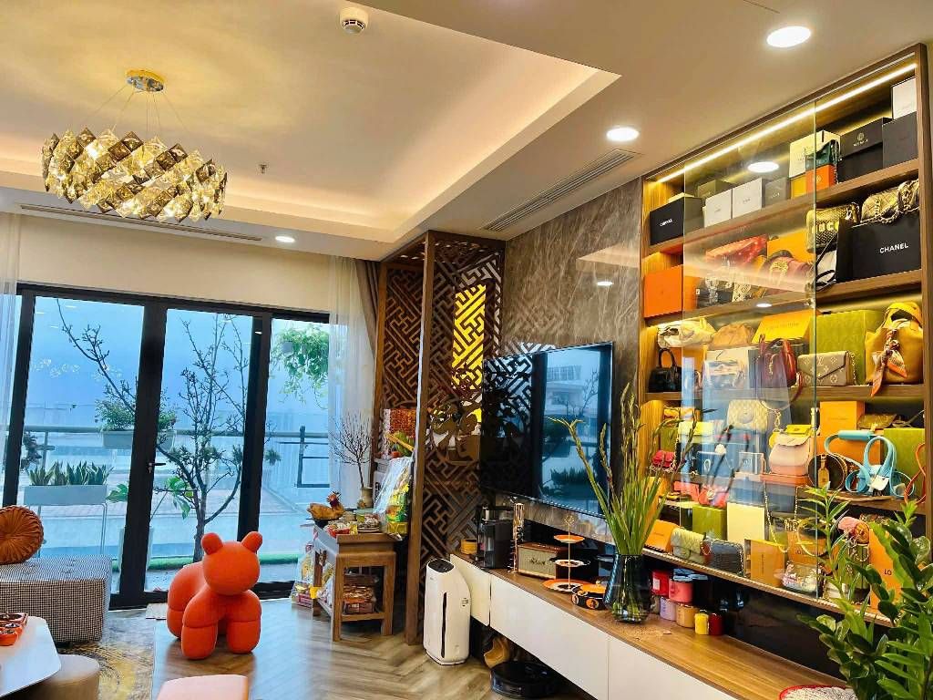 Bán nhà Nguyễn Trãi - diện tích 129m2 26 tầng - Căn góc view ngã tư - giá 14,9 tỷ