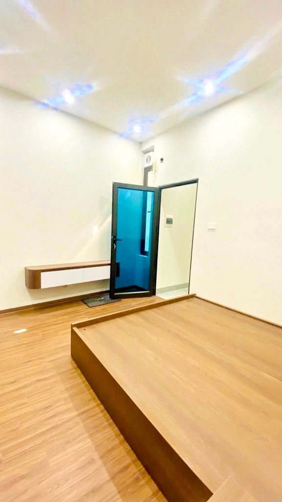 Bán nhà Hoà Bình - diện tích 41.1m2 4 tầng - Nhà mới tầm tiền diện tích đủ công năng không có đối thủ - giá 8,5 tỷ