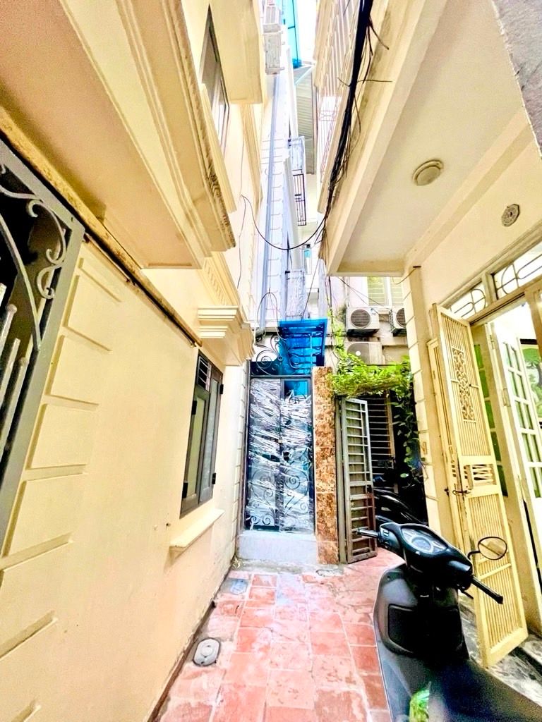 Bán nhà Hoà Bình - diện tích 41.1m2 4 tầng - Nhà mới tầm tiền diện tích đủ công năng không có đối thủ - giá 8,5 tỷ