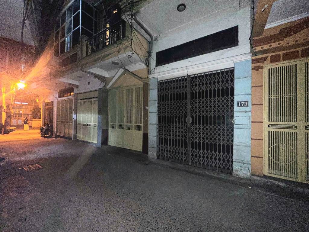 Bán nhà Cự Lộc - diện tích 25m2 4 tầng - Ô tô đỗ cửa - giá 8,9 tỷ