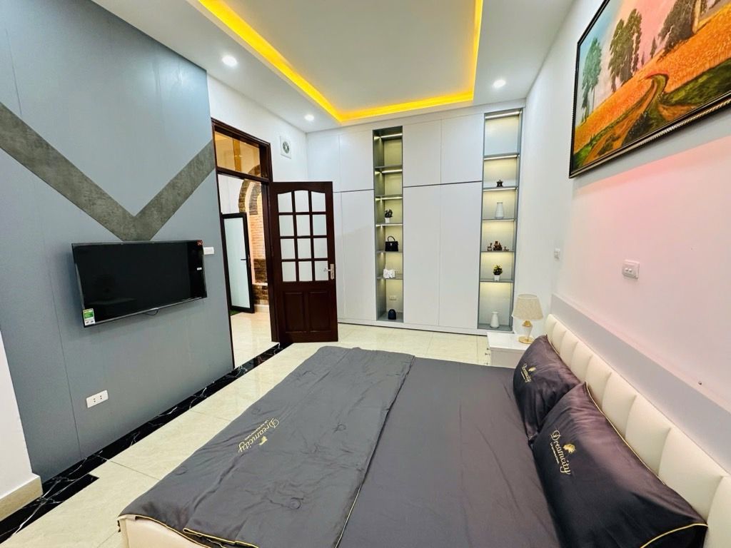 Bán nhà Vũ Tông Phan - diện tích 51m2 3 tầng - Nhà đẹp long lanh, tặng full nội thất - giá 11,5 tỷ