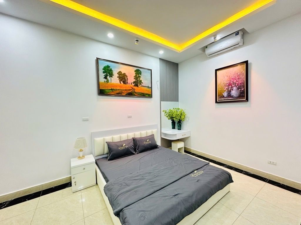 Bán nhà Vũ Tông Phan - diện tích 51m2 3 tầng - Nhà đẹp long lanh, tặng full nội thất - giá 11,5 tỷ