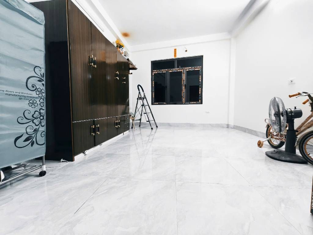 Bán nhà Nguyễn Khoái - diện tích 30m2 4 tầng - Ngõ ô tô - giá 5,9 tỷ